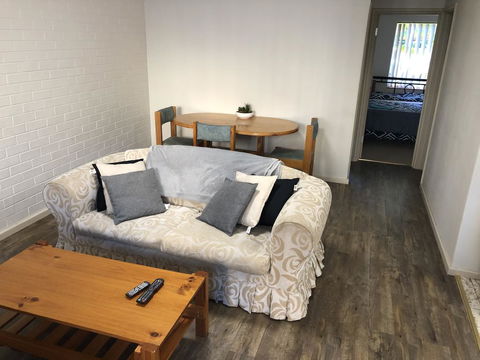 Affordable Comfortable Inglewood Apartment+Pool - Accommodation Whitsundays 2