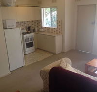Affordable comfortable Inglewood apartmentPool - Accommodation Whitsundays