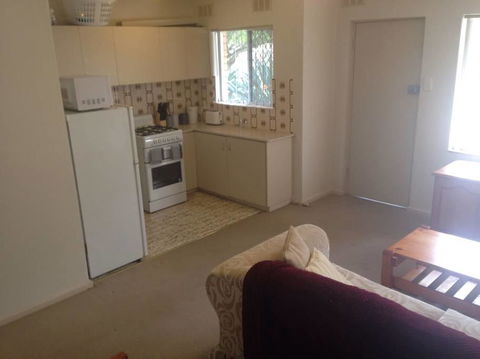 Affordable Comfortable Inglewood Apartment+Pool - Accommodation Whitsundays 0
