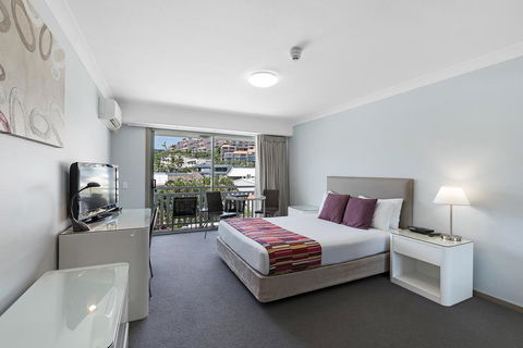 Airlie Beach Hotel - Accommodation Whitsundays 3