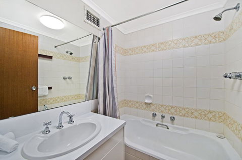 Akuna 14, 6 Joffre Street, - Accommodation Whitsundays 3