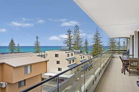 Akuna 14, 6 Joffre Street, - Accommodation Whitsundays 0