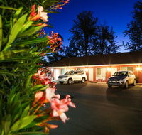 Akuna Motor Inn and Apartments - Accommodation Whitsundays