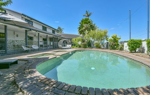 Alara Motor Inn - Accommodation Whitsundays 0