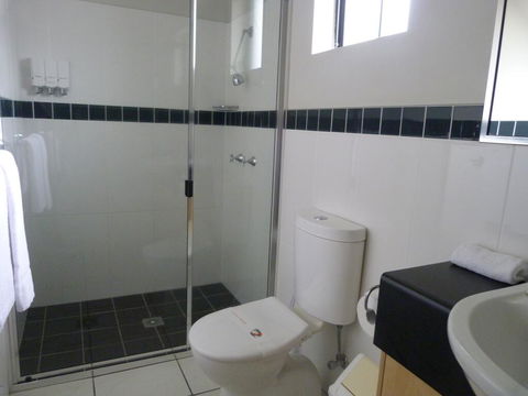 Alara Motor Inn - Accommodation Whitsundays 1
