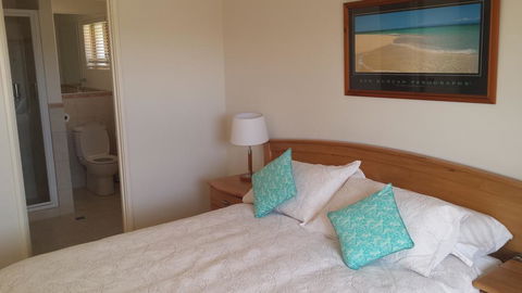 Alexander Drive B & B - Accommodation Whitsundays 0