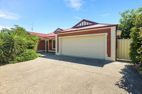 All Seasons Port Elliot Holiday House - Accommodation Whitsundays 1