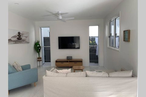 Allura Coolum - Accommodation Whitsundays 2