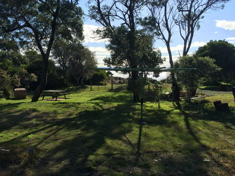Alluvion Beach Cottage - Accommodation Whitsundays 0