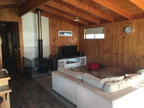 Alluvion Beach Cottage - Accommodation Whitsundays 2