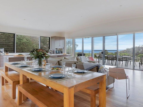 Aloha - Direct Beach Access From Property - Accommodation Whitsundays 1
