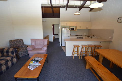Alpha 8 - Accommodation Whitsundays 1