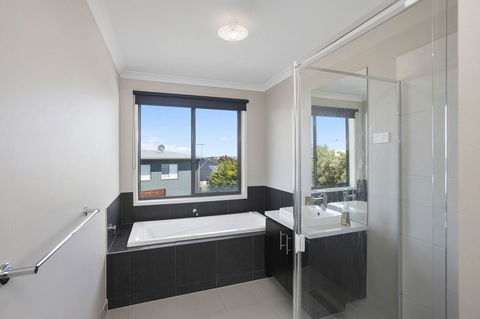 Alyxia Escape 15 - Accommodation Whitsundays 2