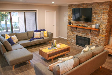 Amaroo - Accommodation Whitsundays 1