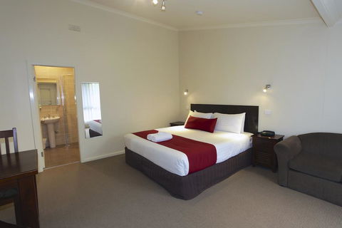 Amaroo Motel - Accommodation Whitsundays 2