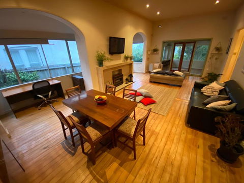 Amazing And Big Home With View - Accommodation Whitsundays 0