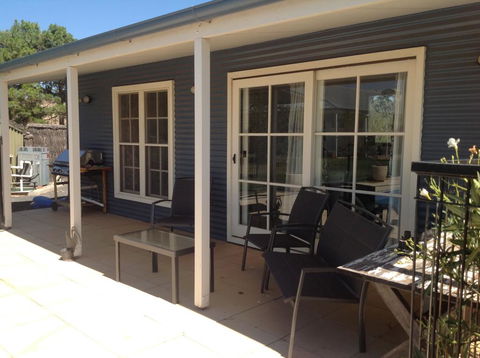 Amazing Views Pet Friendly Bed And Breakfast - Accommodation Whitsundays 2