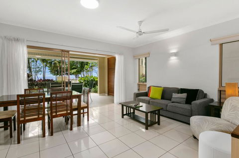 Amphora Resort Luxury Private Apts - Accommodation Whitsundays 3