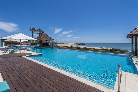 AN OCEAN,BEACH And POOL VIEW APARTMENT - Apt 210 SEASHELLS RESORT - Accommodation Whitsundays 1