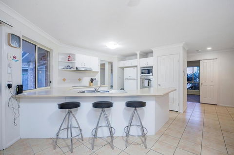 Anaheim Family Lodge By Getastay - Accommodation Whitsundays 2