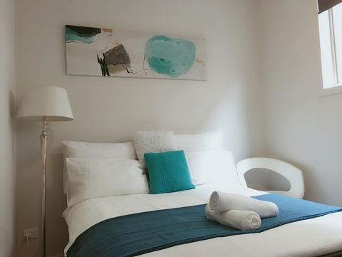 Angel's Space Princes Hwy - Accommodation Whitsundays 3