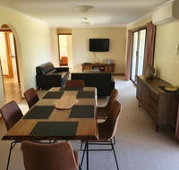 Annies Holiday Units - Accommodation Whitsundays