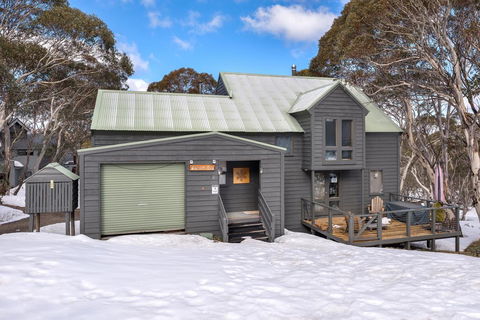 Aosta - Accommodation Whitsundays 0