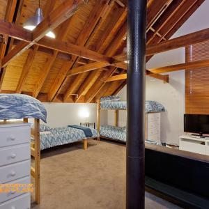 Aosta - Accommodation Whitsundays 2