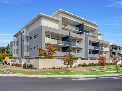 Apartment Close To The City Life On Lake 3 - Accommodation Whitsundays 1