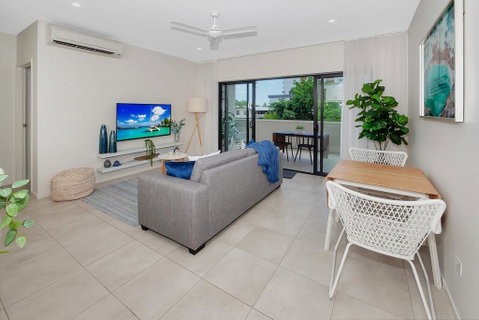 Apartment Close To The City Life On Lake 3 - Accommodation Whitsundays 2