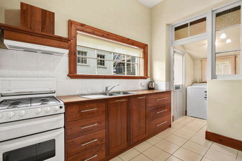 Apartments At York Mansions - Accommodation Whitsundays 2