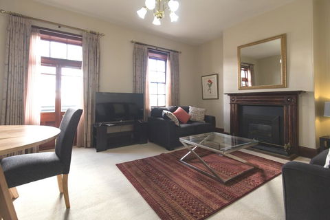 Apartments At York Mansions - Accommodation Whitsundays 3