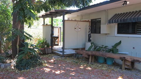 Apjohn House - Accommodation Whitsundays 1