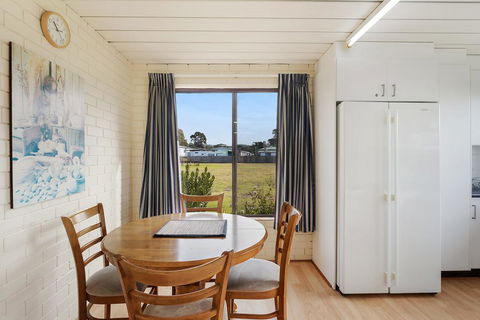 Apollo Unit 25 - Accommodation Whitsundays 3