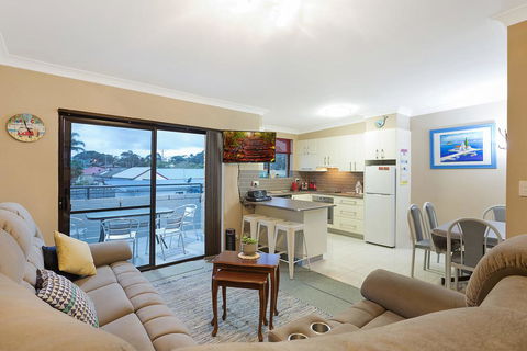 Apollo Unit 7 - Accommodation Whitsundays 0