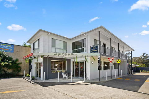 Appin Village - Accommodation Whitsundays 2