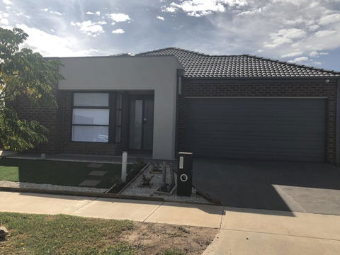 Apple House Tarneit North - Accommodation Whitsundays 2