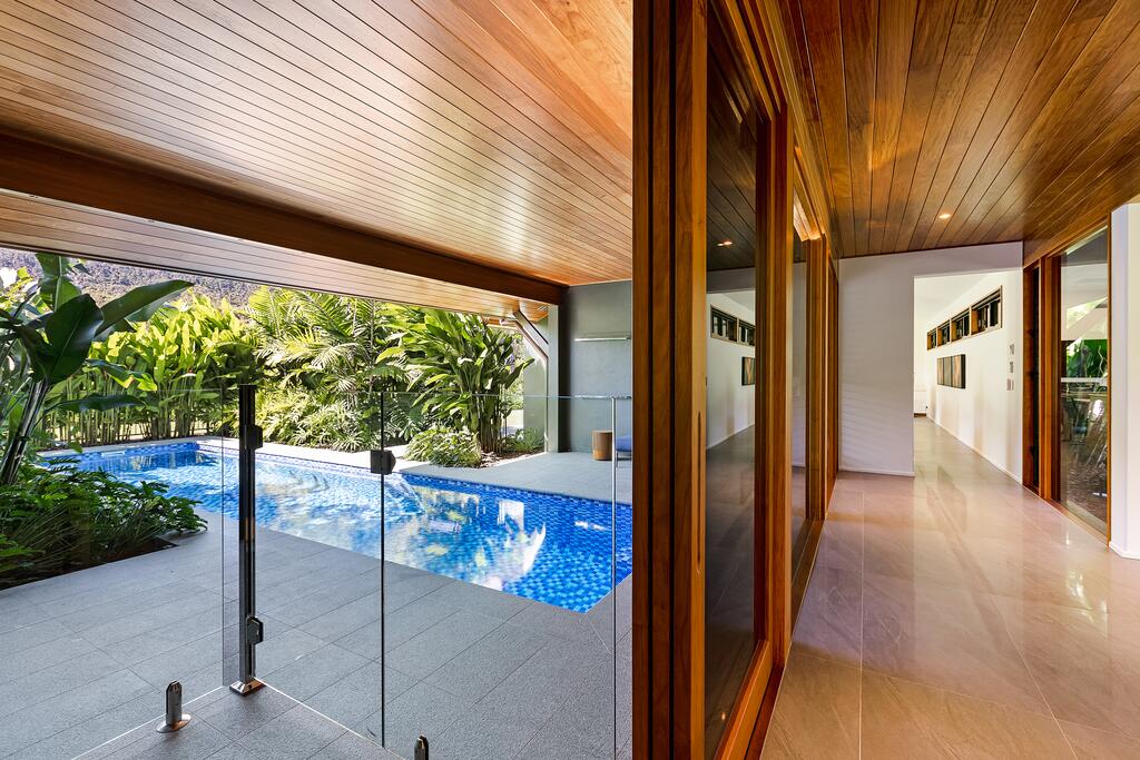 Flametree QLD Accommodation Whitsundays