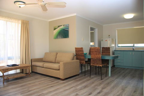 Aqua Villa Holiday Apartments - Accommodation Whitsundays 1