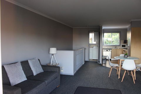 Aqualuna Apartments - Accommodation Whitsundays 3