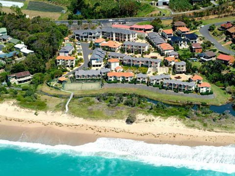 Aqualuna Beach Resort - Unit 25 - Accommodation Whitsundays 0