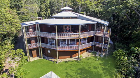 Aquila Retreat Mansion - Accommodation Whitsundays 3
