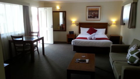 Armidale Pines Motel - Accommodation Whitsundays 0