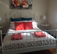 Art Deco Cottage - Accommodation Whitsundays