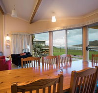Arthur Riverfront and Sea Lodge Upstream - Accommodation Whitsundays