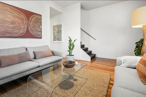 Luxury Norwood Retreat - Accommodation Whitsundays 2