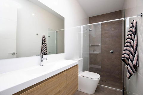 Luxury Private Ensuite Room Close To Airport,City, Genelg Beach - Accommodation Whitsundays 1