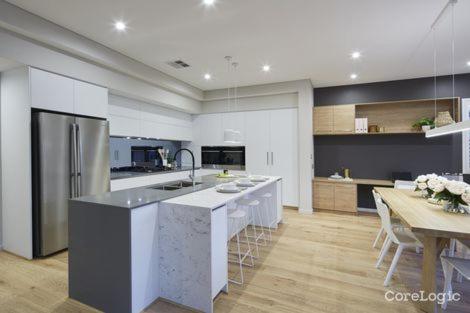 Luxury Bedrooms In A Resort Style Home - Accommodation Whitsundays 3