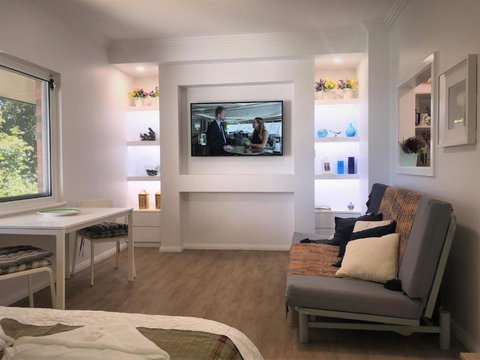 M207 West Perth Studio Apartment Near Kings Park - Accommodation Whitsundays 0