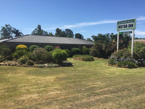 Macquarie Valley Motor Inn - Accommodation Whitsundays 2